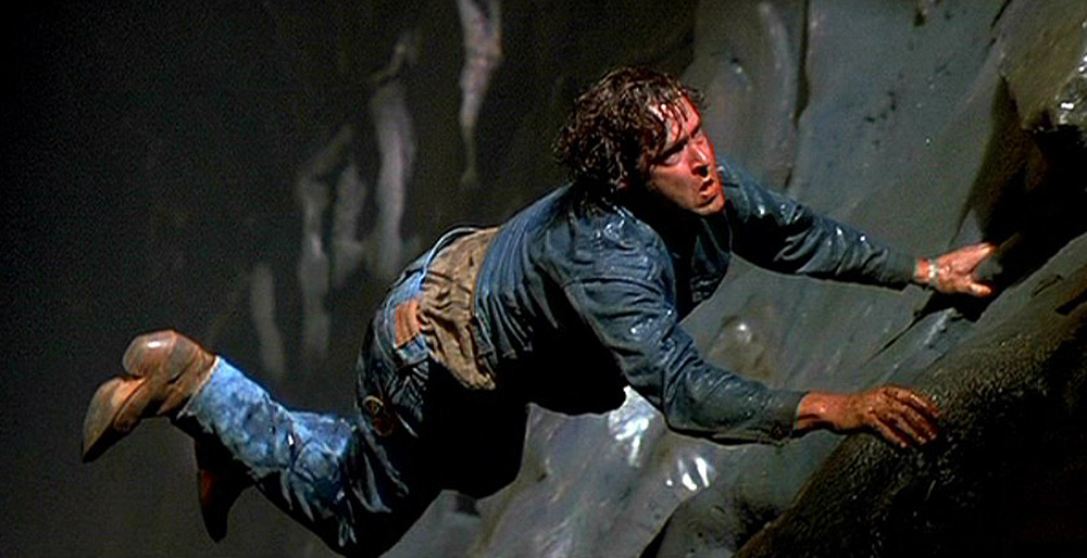 BAGLIORI NEL BUIO (1993), VERITÀ E MISTIFICAZIONI
