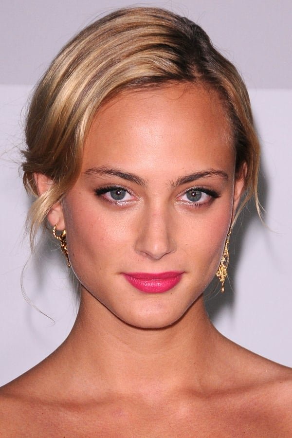 Tim Fehlbaum sceglie Nora Arnezeder